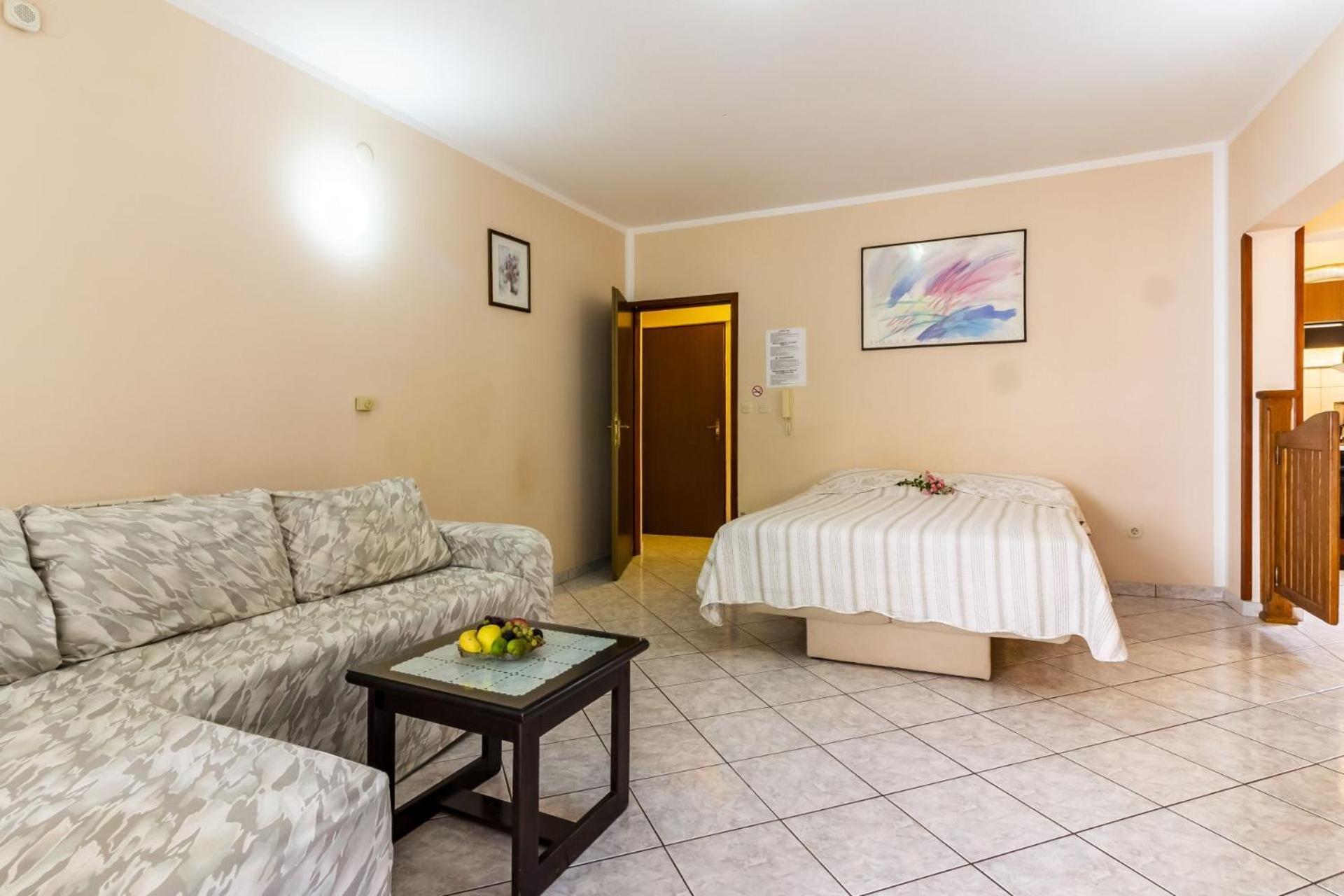 Apartments Mir Фажана Экстерьер фото