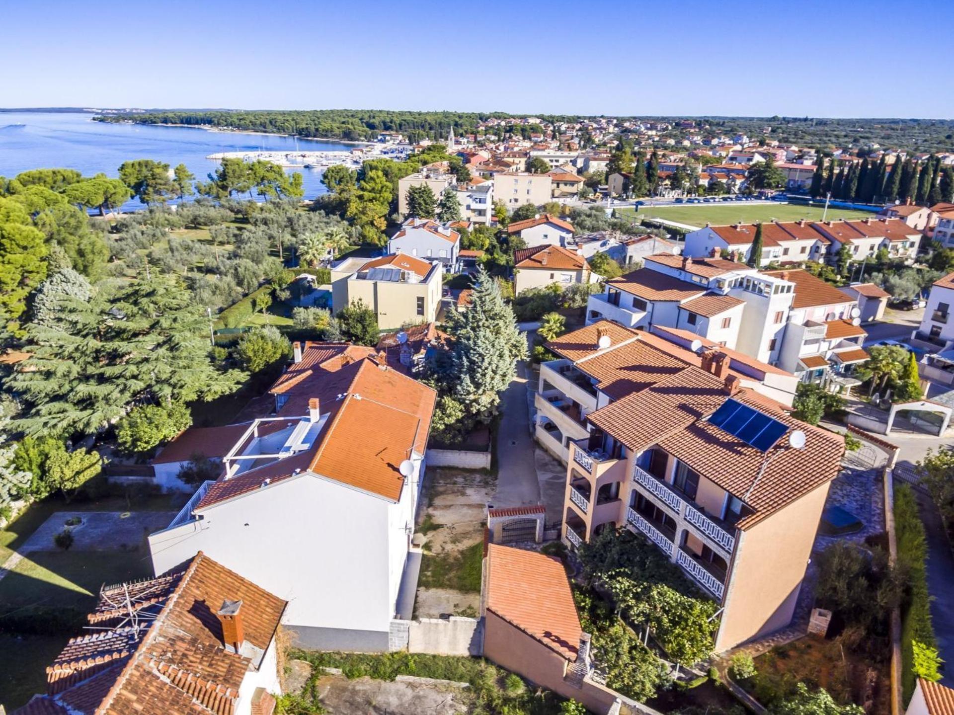 Apartments Mir Фажана Экстерьер фото